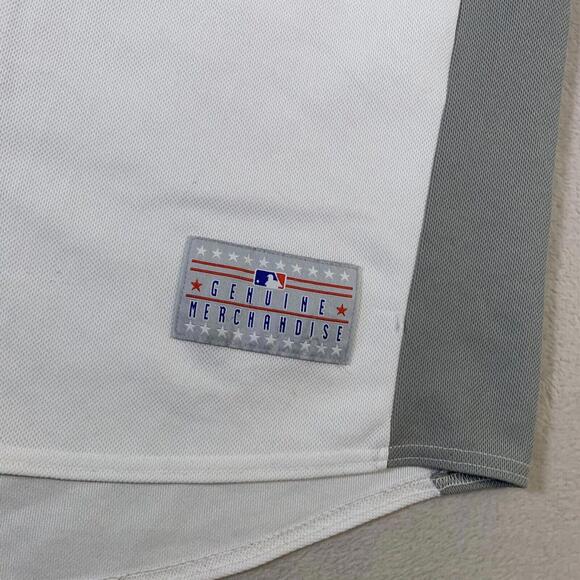 VTG Philadelphia Phillies Jersey Mens Size Medium‎ White Ryan Howard MLB U62 - Picture 3 of 16